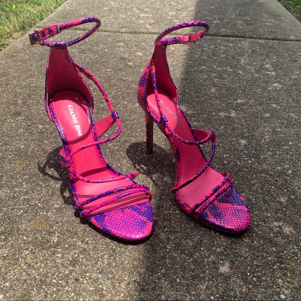 Gianni bini purple/pink snake print heels size 7